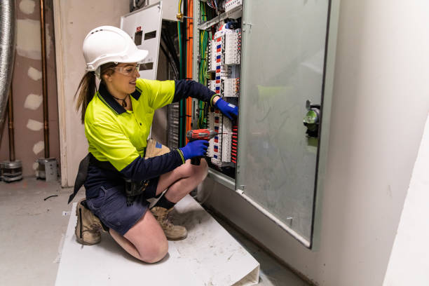 Best Emergency Electrical Repair  in Detroit, MI